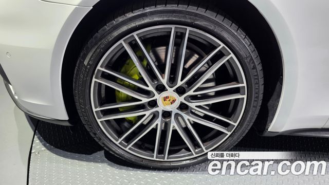 Porsche Panamera 2.9 AWD E-Hybrid - фото 4