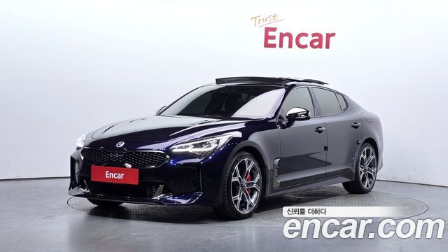 Kia Stinger 2.0 Turbo AWD Platinum - фото 0