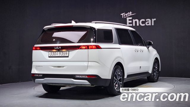 Kia Carnival 4-го поколения 9-Seater Prestige - фото 1