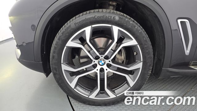 BMW X5 G05 xDrive 30d xLine - фото 4