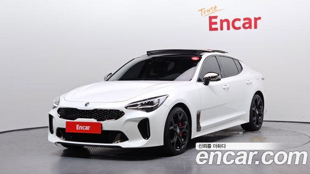 Kia Stinger 2.0 Turbo 2WD Platinum - фото 0
