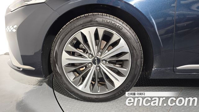 Kia K8 гибрид Noblesse - фото 4