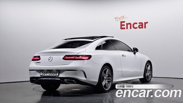 Mercedes-Benz E-Class W213 E220d Coupe - фото 0