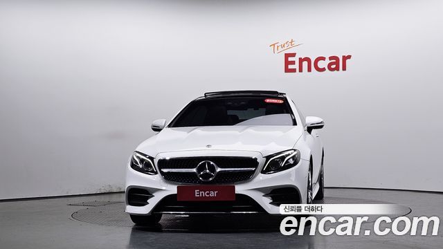 Mercedes-Benz E-Class W213 E220d Coupe - фото 1