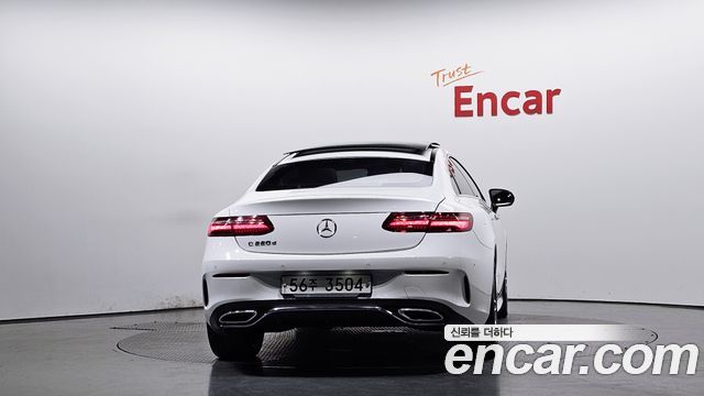 Mercedes-Benz E-Class W213 E220d Coupe - фото 2