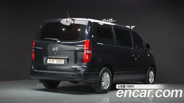 Hyundai Starex Новый Van 5-Seater Modern - фото 1