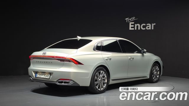 Hyundai Grandeur Новый IG, гибрид Calligraphy - фото 1