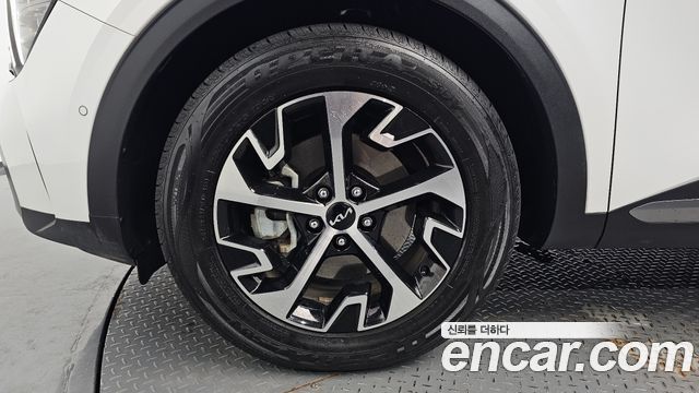 Kia Sportage 5-го поколения, гибрид Signature Gravity 2WD - фото 3