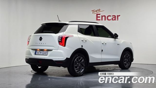 SsangYong Tivoli Gasoline 1.5 2WD V3 - фото 1