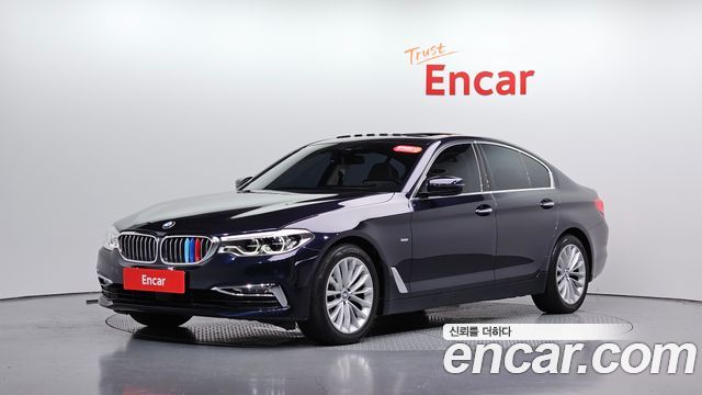 BMW 5-Series G30 520d Luxury Plus - фото 0