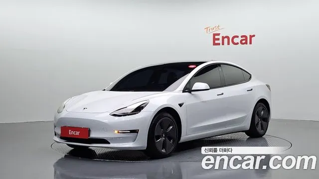 Tesla Model 3 Long Range AWD - фото 0