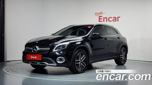 Mercedes-Benz GLA-Class X156 GLA220 - фото 0
