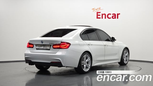 BMW 3-Series F30 330i M Sport Shadow - фото 1
