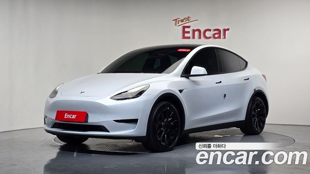 Tesla Model Y RWD - фото 0