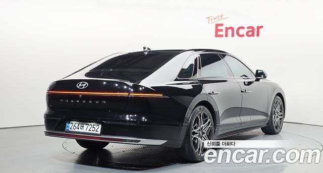 Hyundai Grandeur GN7, гибрид Exclusive - фото 1