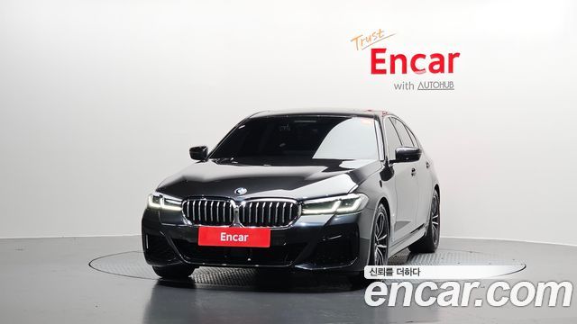 BMW 5-Series G30 520i M Sport - фото 2