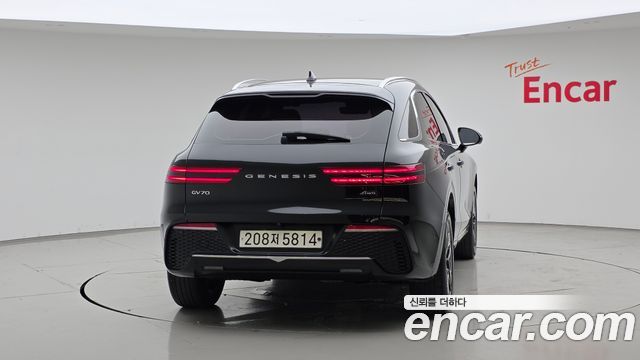 Genesis GV70 2.2 Diesel AWD - фото 3