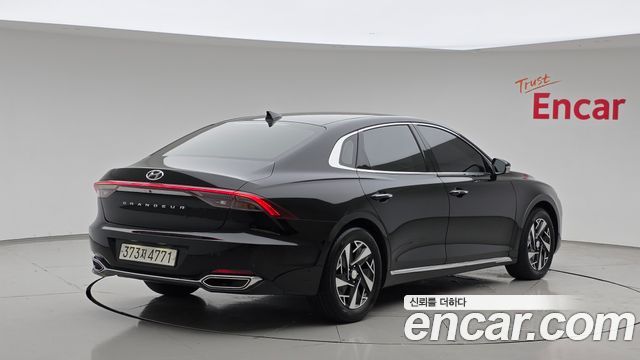 Hyundai Grandeur Новый IG, гибрид Premium Choice - фото 1