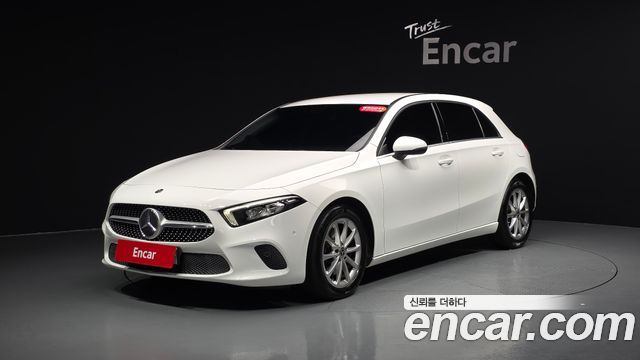 Mercedes-Benz A-Class W177 A220 Hatchback - фото 0