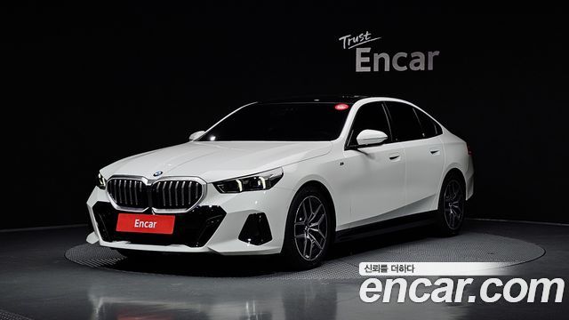BMW 5-Series G60 520i M Sport - фото 0