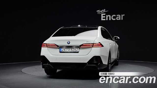 BMW 5-Series G60 520i M Sport - фото 3