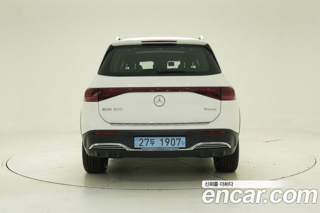 Mercedes-Benz EQB X243 EQB300 4MATIC AMG Line - фото 3