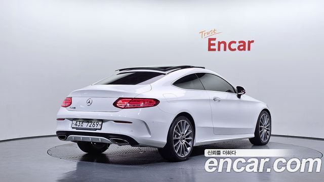 Mercedes-Benz C-Class W205 C200 Coupe - фото 1