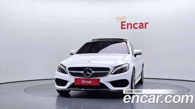 Mercedes-Benz C-Class W205 C200 Coupe - фото 2