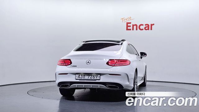 Mercedes-Benz C-Class W205 C200 Coupe - фото 3