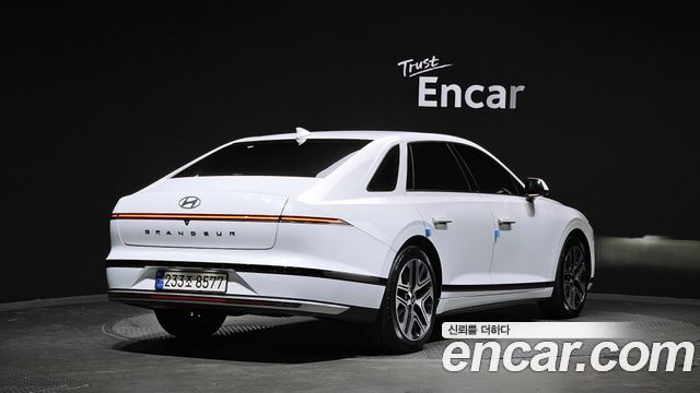 Hyundai Grandeur GN7, гибрид Exclusive - фото 1
