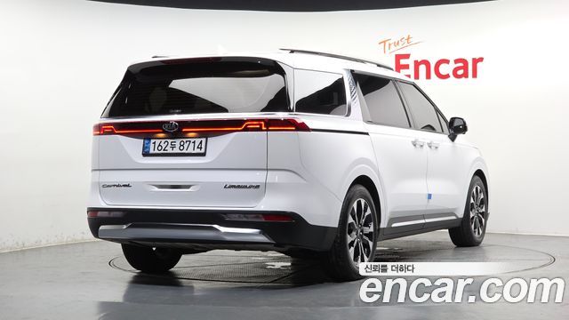 Kia Carnival 4-го поколения Gasoline 7-Seater Signature - фото 1
