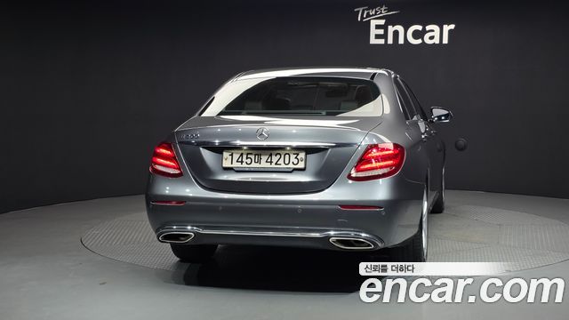 Mercedes-Benz E-Class W213 E200 Avantgarde - фото 3