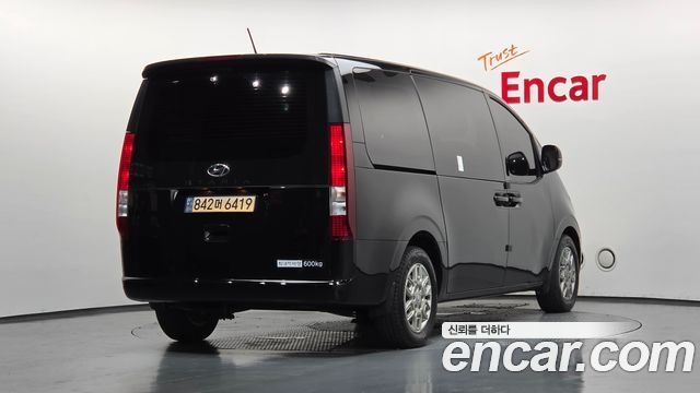 Hyundai Staria Cargo 5-Seater Modern - фото 1