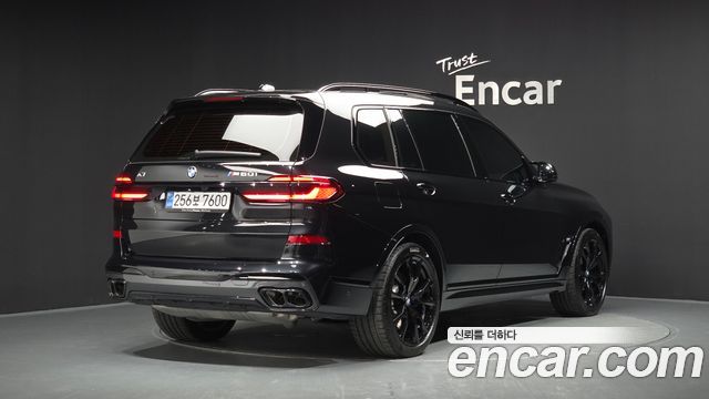 BMW X7 G07 M60i xDrive M sport 6STR - фото 1
