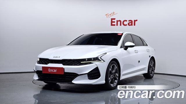 Kia K5 3-го поколения 2.0 Prestige - фото 0