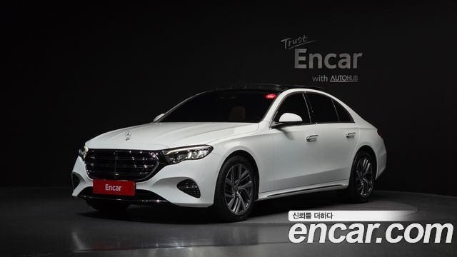 Mercedes-Benz E-Class W214 E220d 4MATIC Exclusive - фото 0