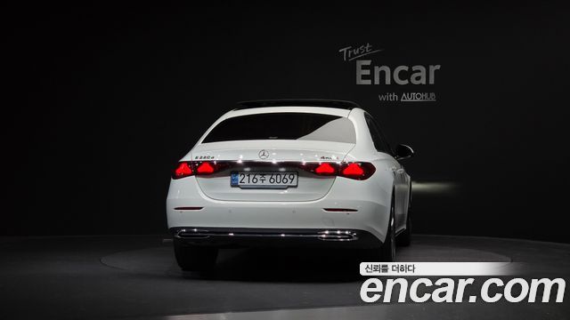 Mercedes-Benz E-Class W214 E220d 4MATIC Exclusive - фото 3