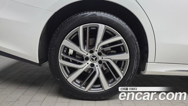 Mercedes-Benz E-Class W214 E220d 4MATIC Exclusive - фото 4