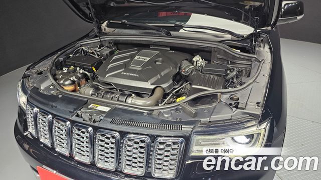 Jeep Cherokee 3.0 Diesel Overland WK2 - фото 4