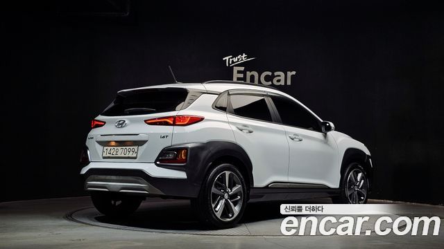 Hyundai Kona 1.6 Turbo 2WD Premium - фото 1