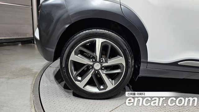 Hyundai Kona 1.6 Turbo 2WD Premium - фото 4