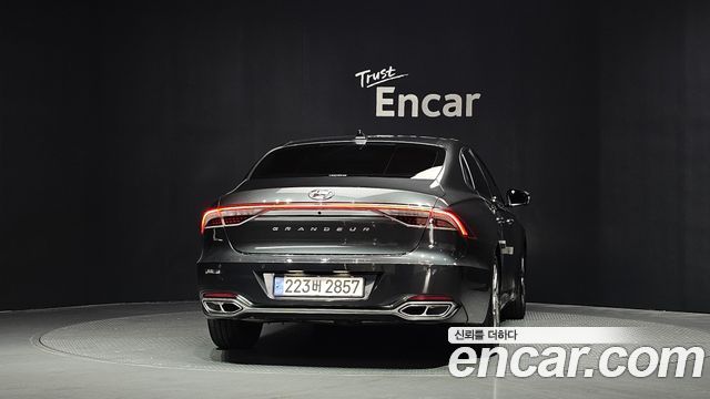Hyundai Grandeur Новый IG, гибрид Calligraphy - фото 3