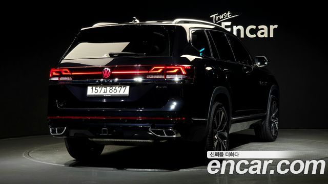 Volkswagen Atlas 2.0 TSI R-LINE 7-Seater - фото 1