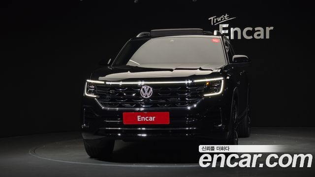 Volkswagen Atlas 2.0 TSI R-LINE 7-Seater - фото 2