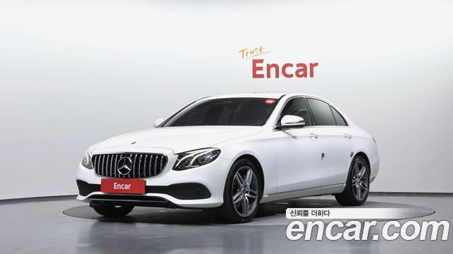Mercedes-Benz E-Class W213 E300 Avantgarde - фото 0
