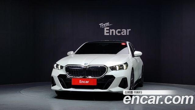BMW 5-Series G60 530i xDrive M Sport Pro Special Edition - фото 2