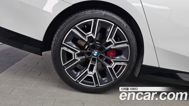BMW 5-Series G60 530i xDrive M Sport Pro Special Edition - фото 4