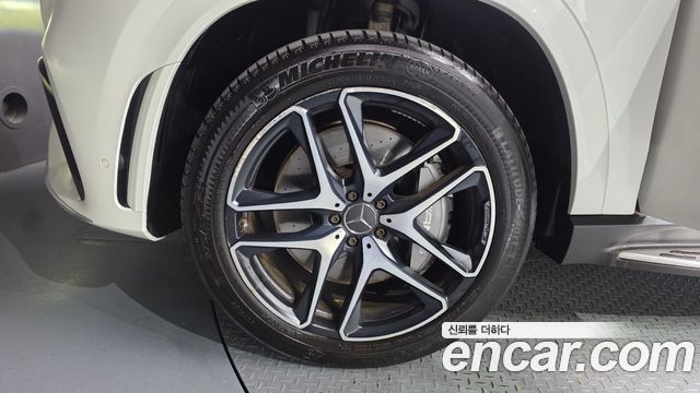 Mercedes-Benz GLE-Class W167 AMG GLE53 4MATIC+ - фото 4