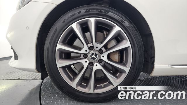 Mercedes-Benz E-Class W213 E300 4MATIC Avnatgarde - фото 4