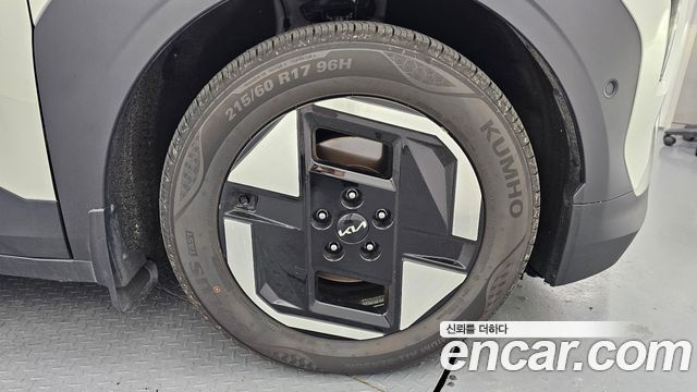 Kia EV3 Long Range 2WD Earth - фото 3